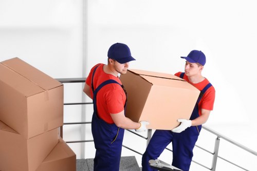 Man with a van pricing in South Kensington for small moves and furniture transport