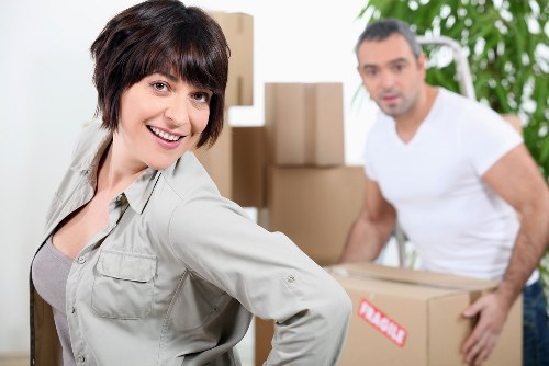 Careful carrying and property protection during a South Kensington removal